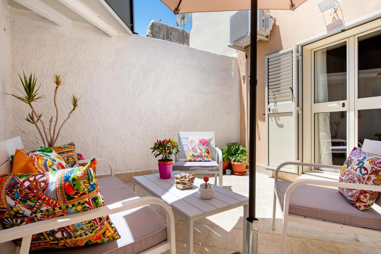 Mea Apartment Noto Buitenkant foto